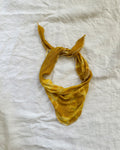 Tørklæde gul batik